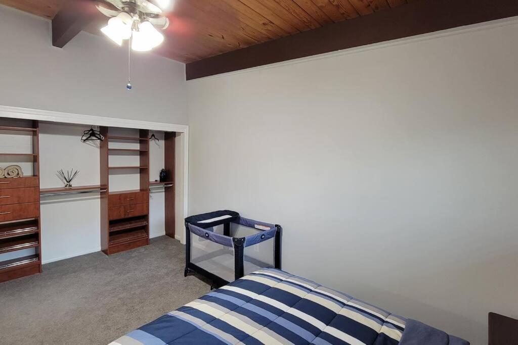 Entire One Bedroom Apartment アナンデール エクステリア 写真