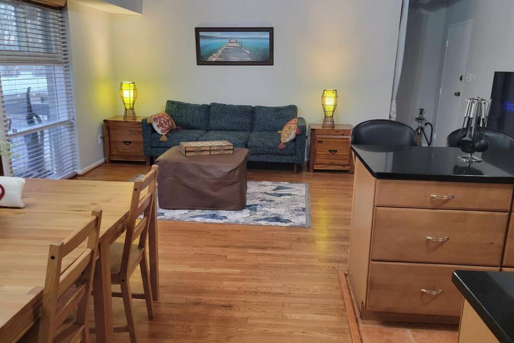 Entire One Bedroom Apartment アナンデール エクステリア 写真