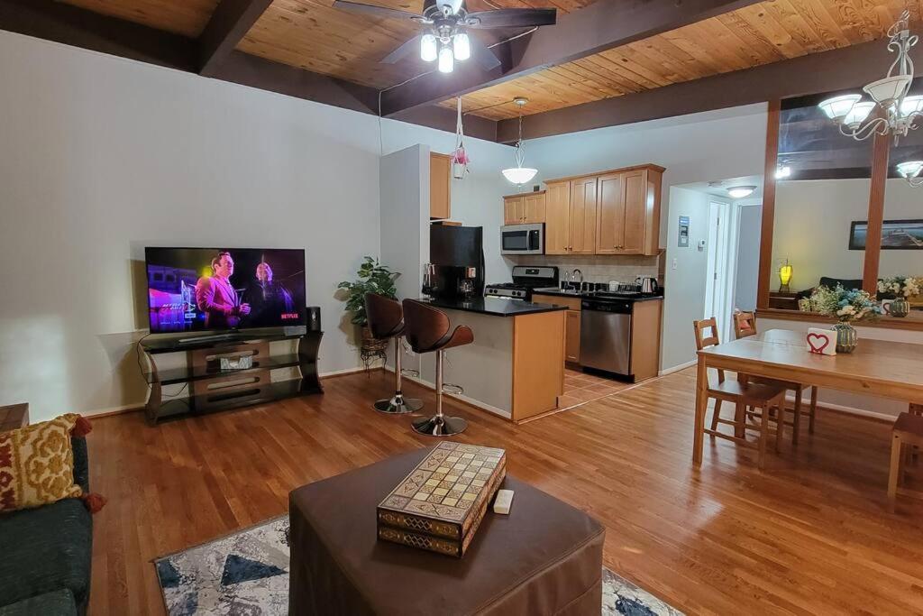 Entire One Bedroom Apartment アナンデール エクステリア 写真