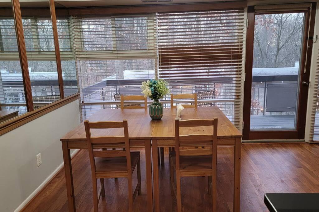 Entire One Bedroom Apartment アナンデール エクステリア 写真