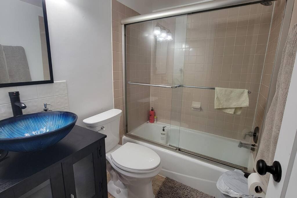 Entire One Bedroom Apartment アナンデール エクステリア 写真